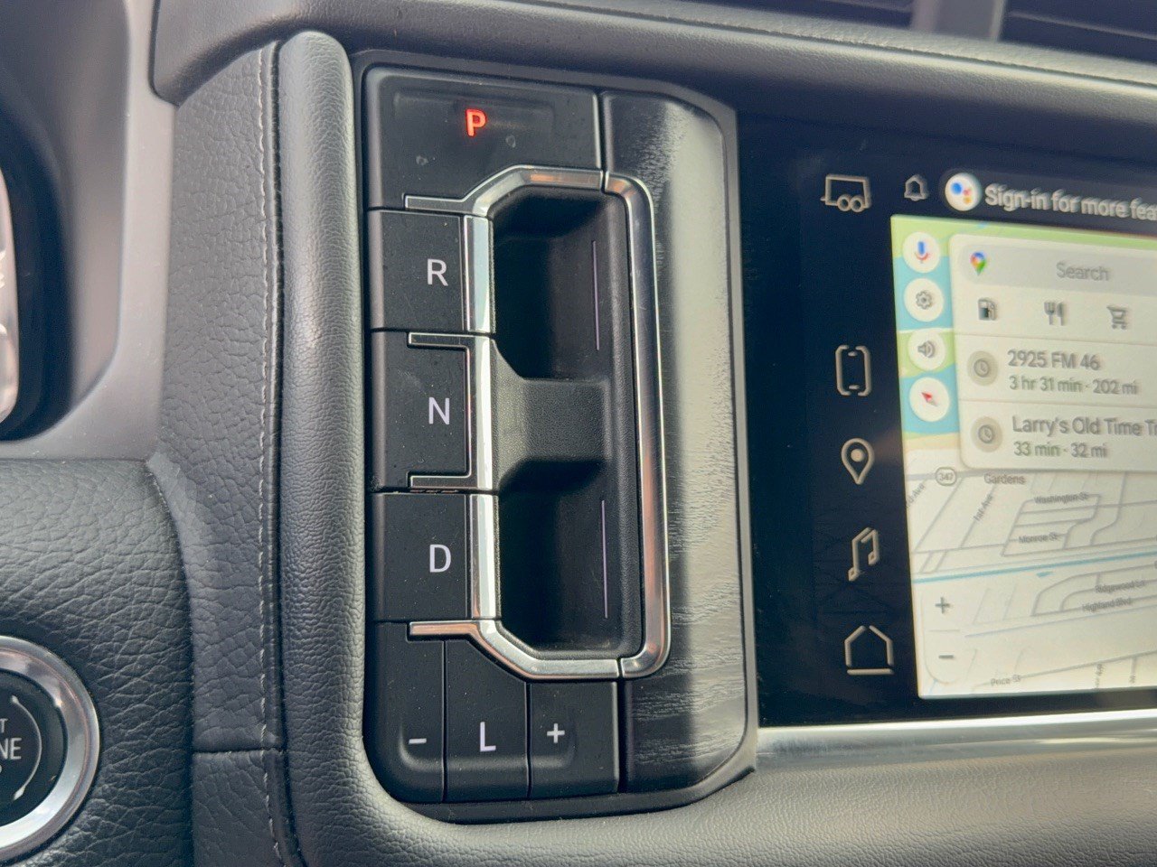 Used 2023 GMC Yukon Denali RWD image 21
