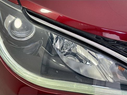 Used 2020 Chrysler Pacifica Limited FWD image 39