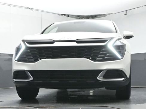 Used 2025 Kia Sportage LX FWD image 33