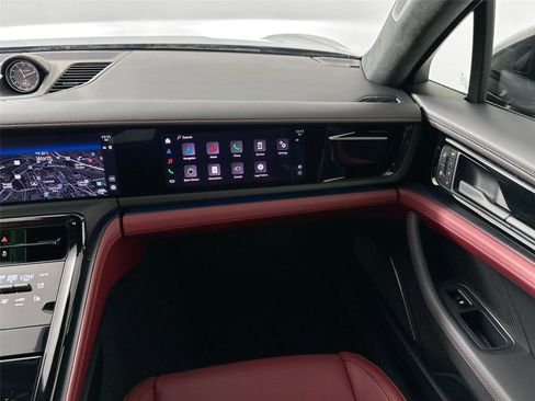 Certified 2025 Porsche Panamera GTS AWD/4WD image 30