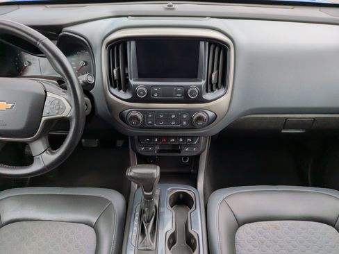 Used 2019 Chevrolet Colorado Z71 AWD/4WD image 30