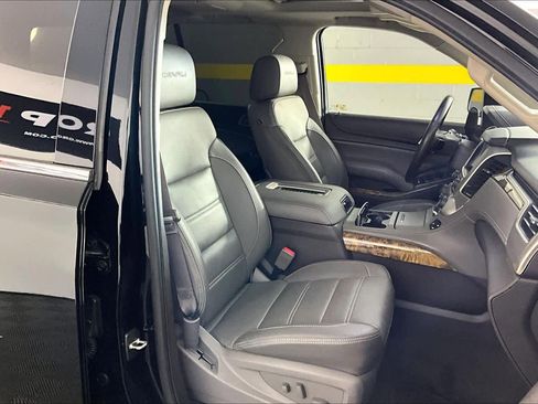 Used 2016 GMC Yukon Denali w/ Open Road Package image 9