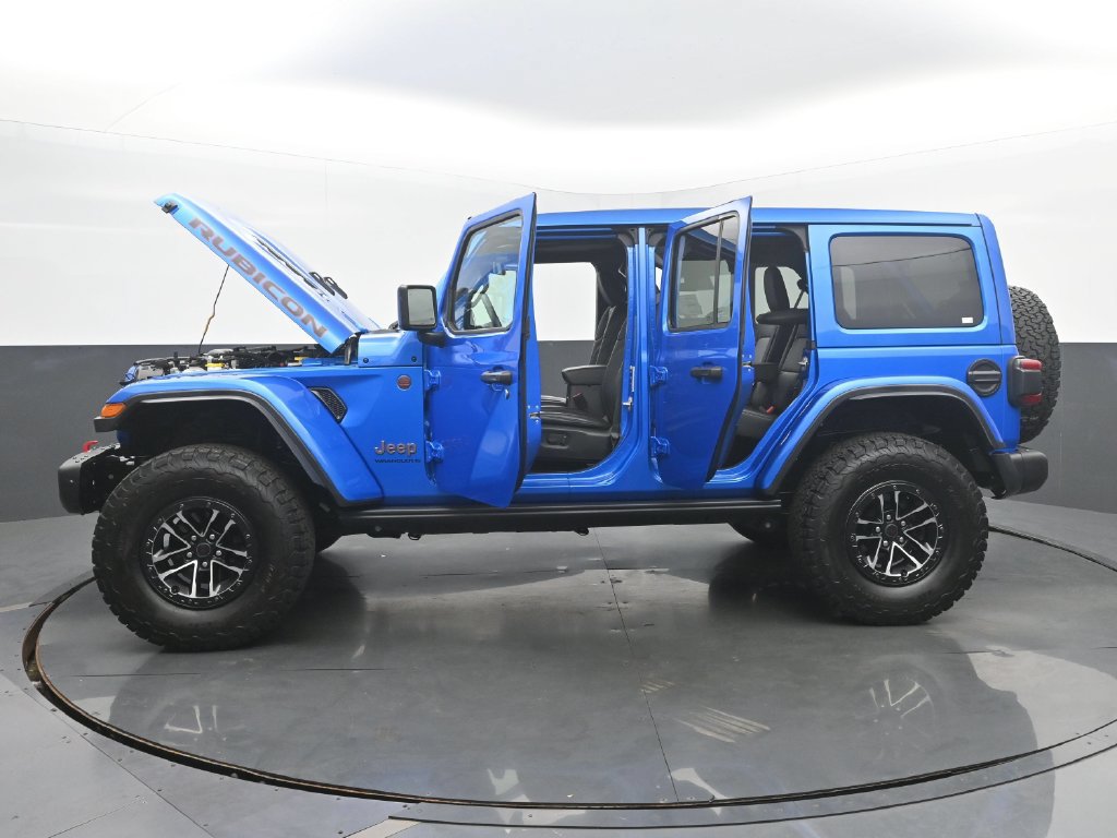 Used 2025 Jeep Wrangler Unlimited Rubicon AWD/4WD image 60