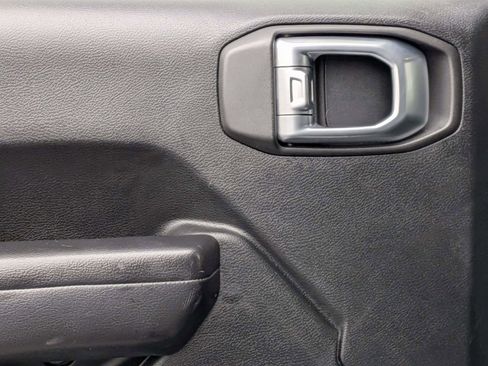 Used 2020 Jeep Wrangler Unlimited Sport S image 25