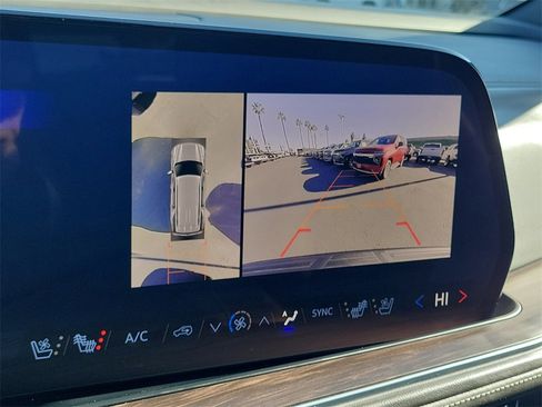 Used 2025 Chevrolet Tahoe Premier image 10