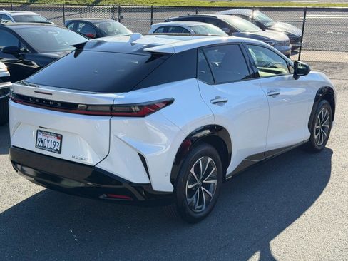 Used 2024 Lexus RZ 300e Premium w/ Technology Package image 5