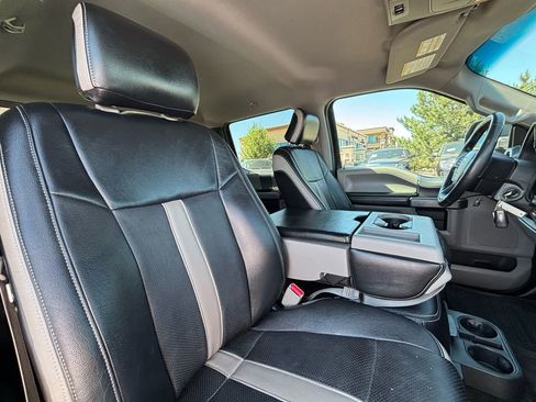 Used 2015 Ford F150 XLT w/ Equipment Group 302A Luxury AWD/4WD image 28