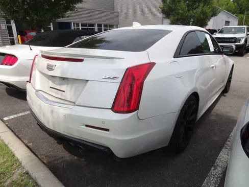 Used 2017 Cadillac ATS V w/ Luxury Package RWD image 5