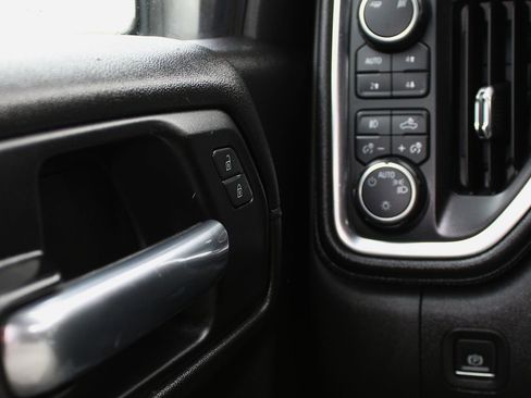 Used 2019 Chevrolet Silverado 1500 RST w/ All-Star Edition image 17