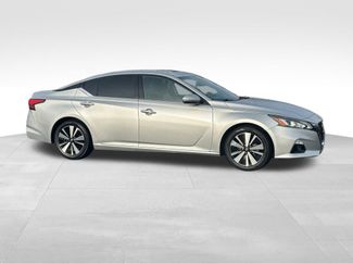 Used 2019 Nissan Altima 2.5 SL video 2