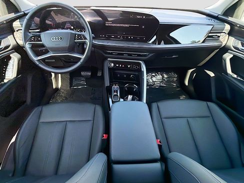 Used 2025 Audi Q5 Premium w/ Convenience Package AWD/4WD image 15