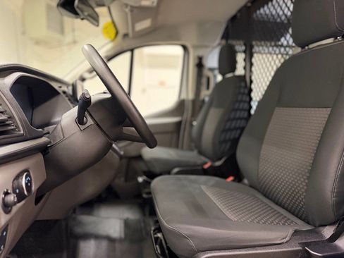 Used 2024 Ford Transit 250 Low Roof AWD w/ Exterior Upgrade Package image 14