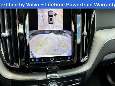 Used 2025 Volvo XC60 B5 Plus image 29