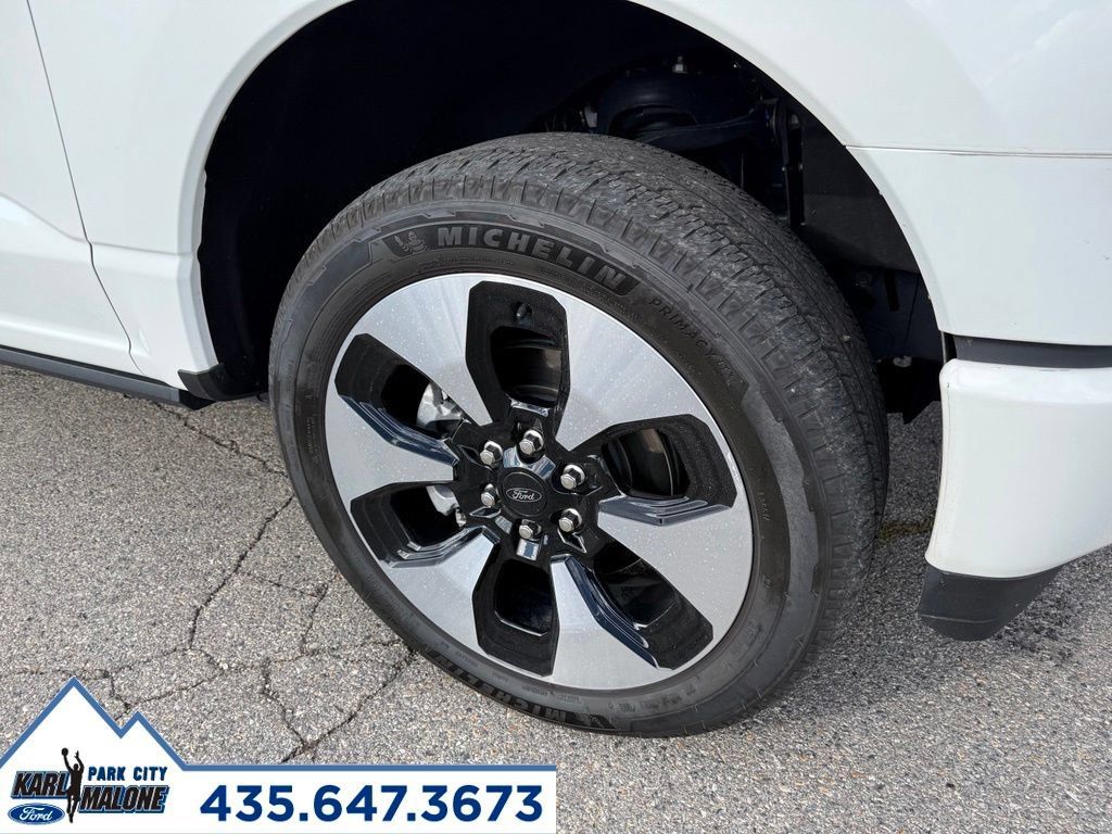 Used 2025 Ford F150 Lightning Platinum AWD/4WD image 10