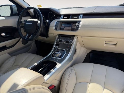 Used 2013 Land Rover Range Rover Evoque Prestige image 10