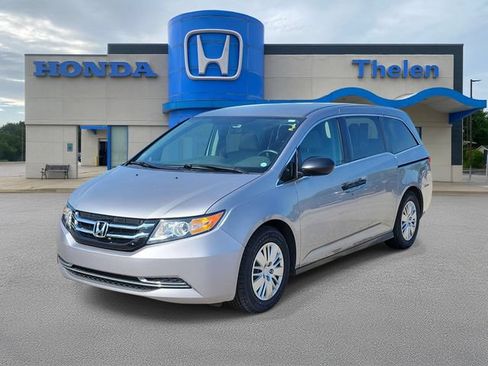 Used 2016 Honda Odyssey LX image 2