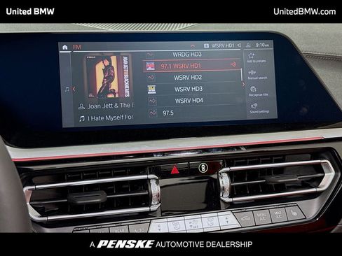 Used 2025 BMW Z4 M40i w/ Premium Package image 8