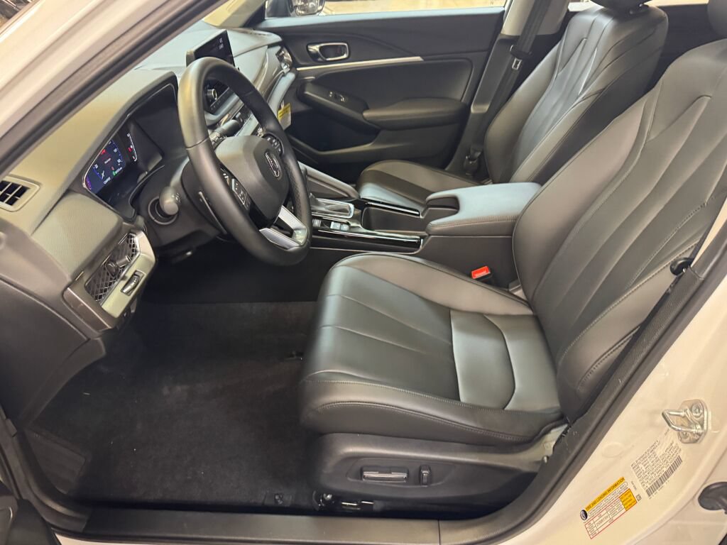 Certified 2025 Acura Integra FWD image 27