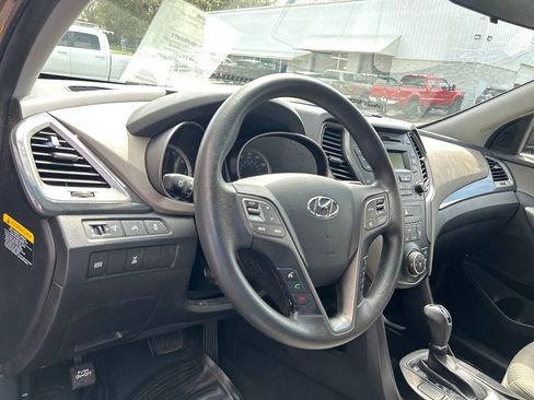 Used 2016 Hyundai Santa Fe Sport image 8