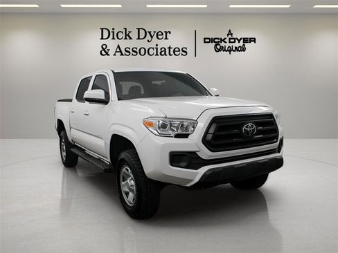 Used 2021 Toyota Tacoma SR image 9