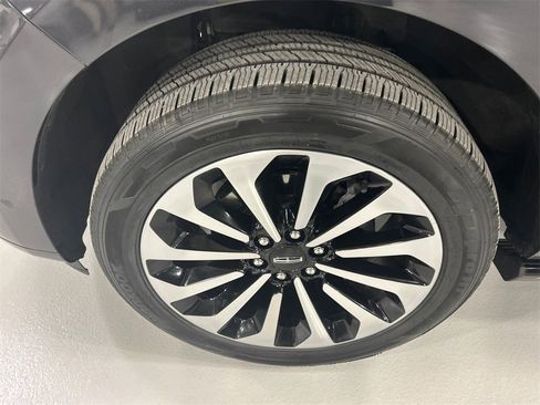 Used 2022 Lincoln Navigator L Reserve image 8