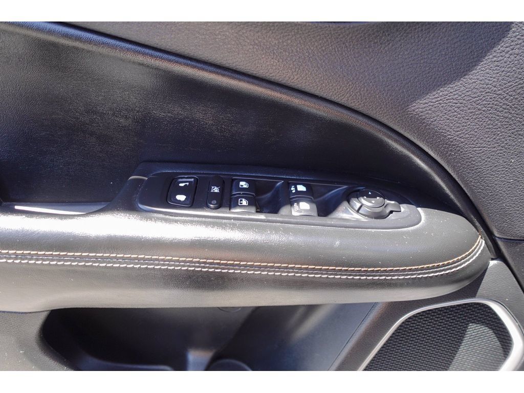 Used 2019 Jeep Compass Sport FWD image 12