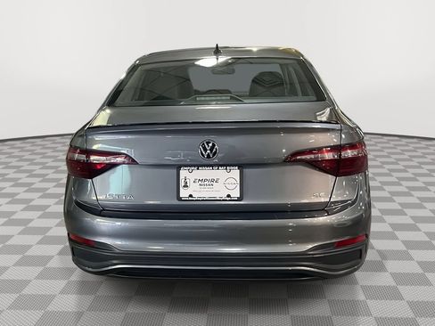 Used 2023 Volkswagen Jetta SE FWD image 4