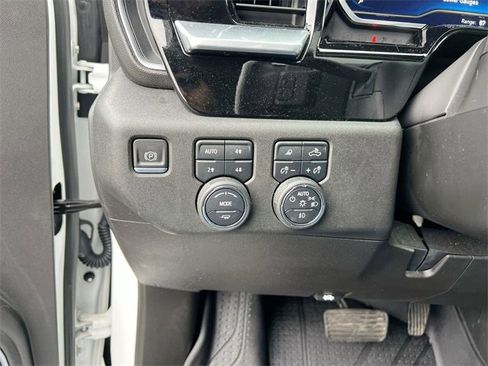 Used 2022 Chevrolet Silverado 1500 RST w/ Redline Edition image 18