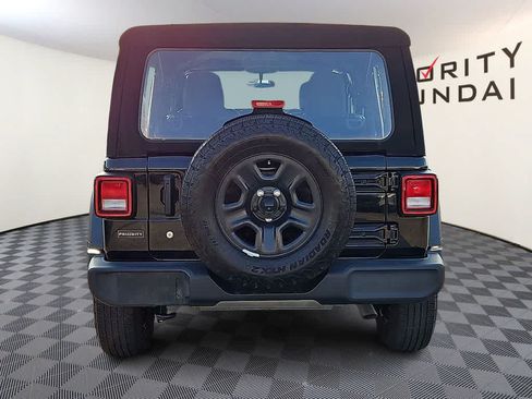 Used 2024 Jeep Wrangler Unlimited Sport AWD/4WD image 5