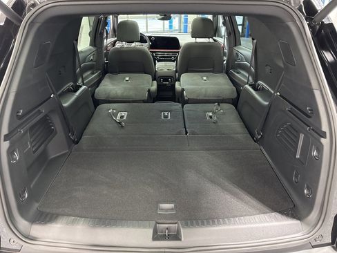 Used 2024 Chevrolet Traverse Z71 w/ Enhanced Driving Package image 41