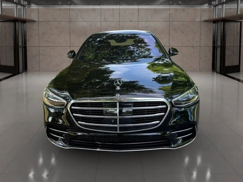 Used 2021 Mercedes-Benz S 580 4MATIC Sedan w/ AMG Line image 9