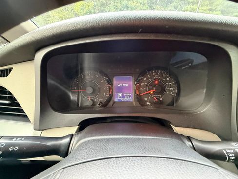 Used 2017 Toyota Sienna LE w/ Protection Package FWD image 21