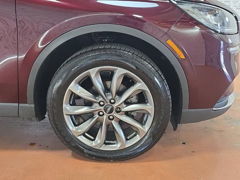 Used 2020 Lincoln Corsair FWD w/ Premium Package image 9