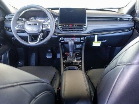 New 2026 Jeep Compass Latitude AWD/4WD image 23