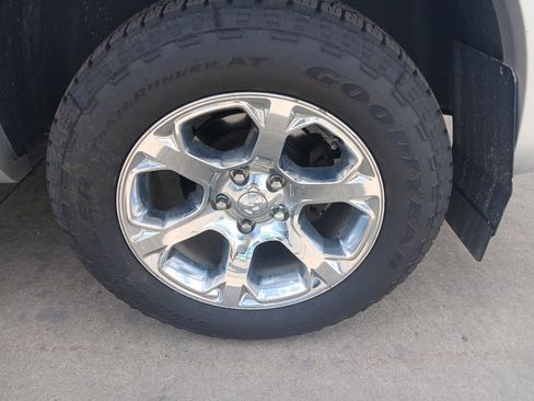 Used 2013 RAM 1500 Laramie w/ Convenience Group AWD/4WD image 8