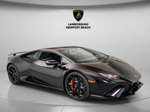 Used 2024 Lamborghini Huracan Tecnica RWD image 1