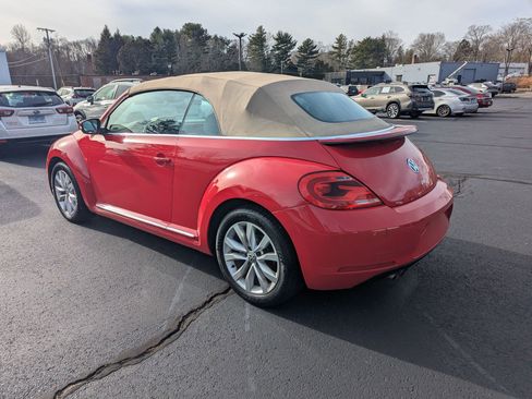 Used 2014 Volkswagen Beetle TDI image 5