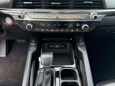 Used 2022 Kia Telluride S image 31