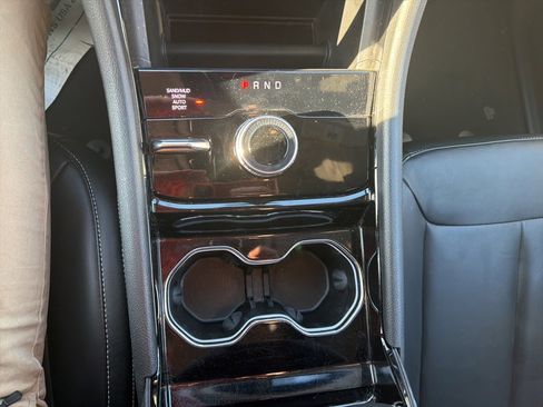 Used 2023 Jeep Grand Cherokee Limited w/ Black Appearance Package image 20