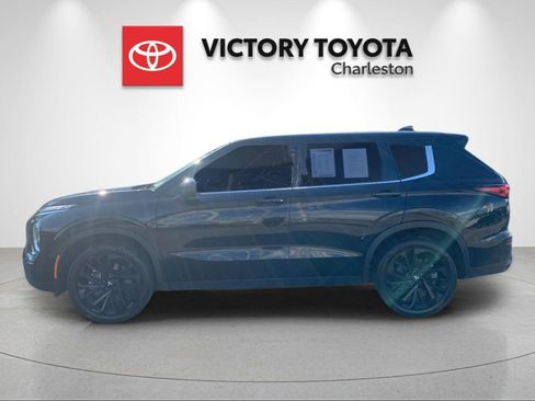 Used 2024 Mitsubishi Outlander SE Black Edition AWD/4WD image 2