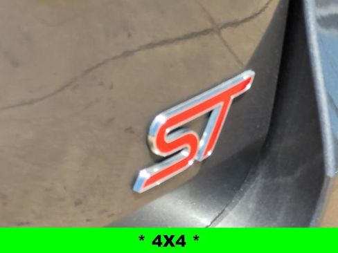 Used 2023 Ford Explorer ST w/ Equipment Group 401A AWD/4WD image 10