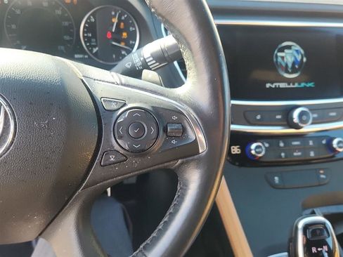 Used 2017 Buick LaCrosse Essence image 16