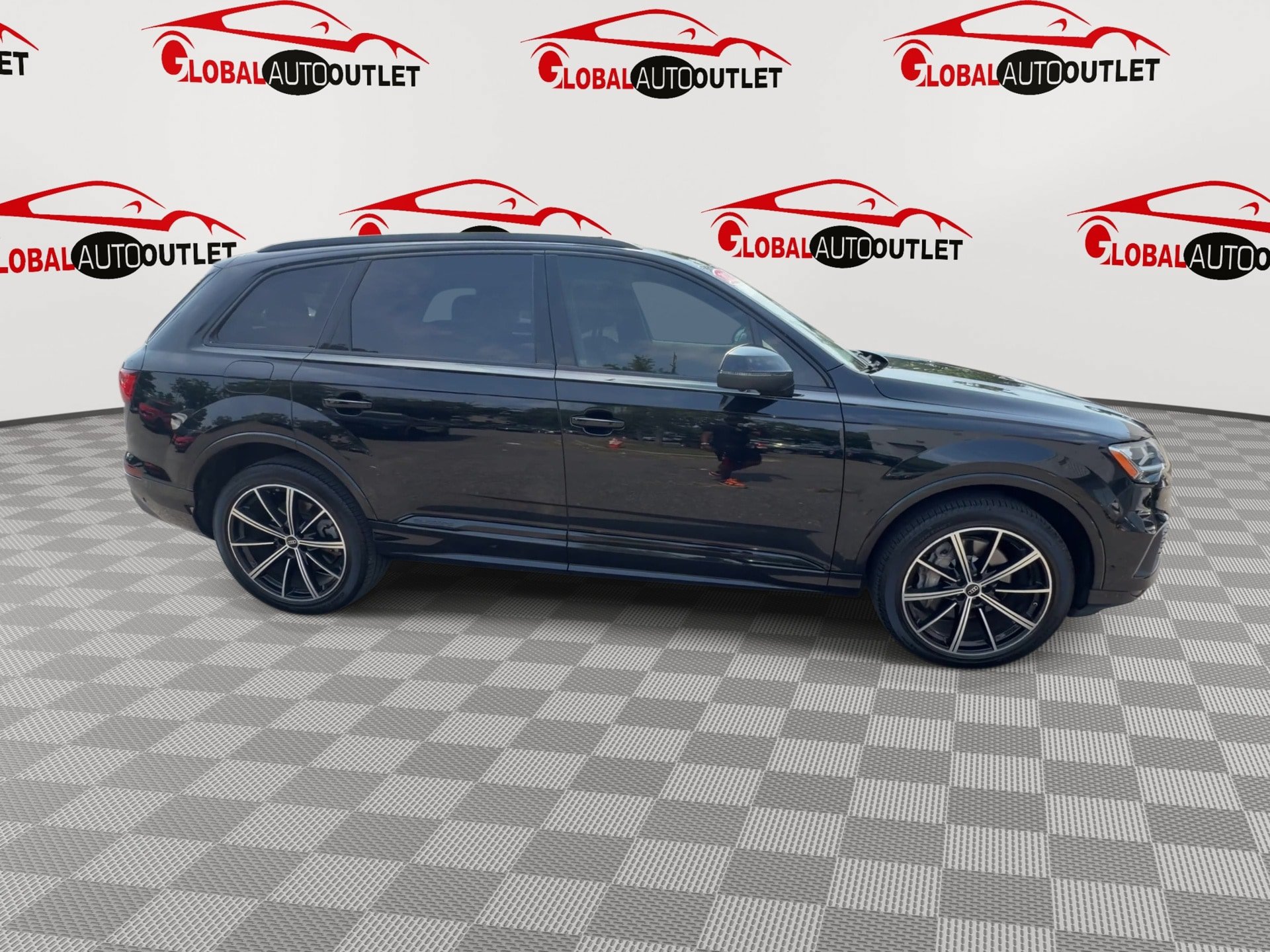 Used 2023 Audi Q7 3.0T Premium Plus AWD/4WD image 9