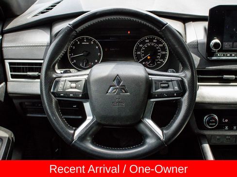 Used 2022 Mitsubishi Outlander SE FWD image 15