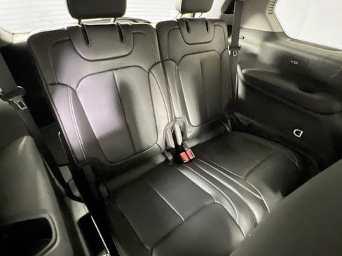 Used 2023 Jeep Grand Cherokee L Limited AWD/4WD image 27