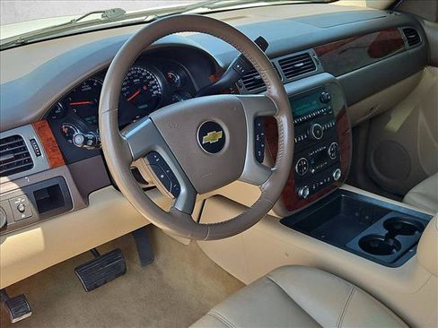 Used 2012 Chevrolet Tahoe LT RWD image 13