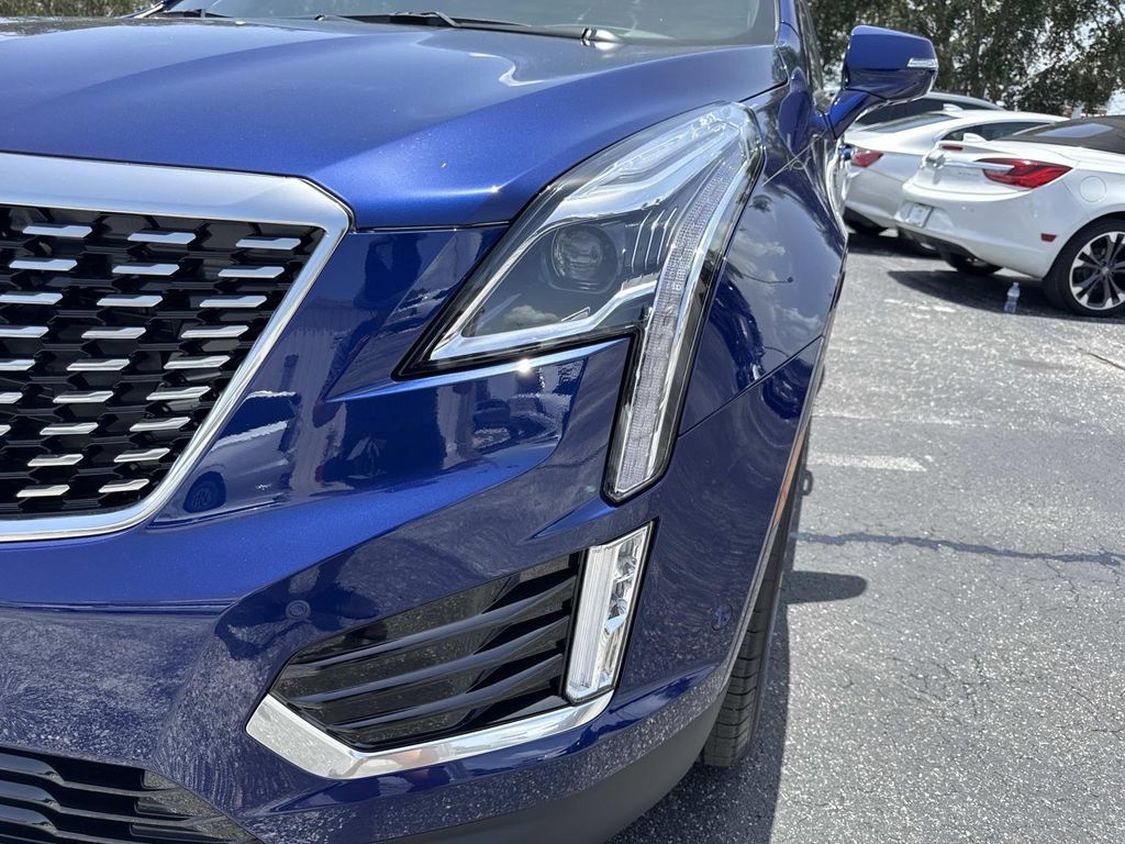 New 2026 Cadillac XT5 Premium Luxury w/ Driver Assist Package AWD/4WD image 9
