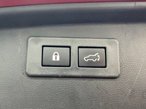 Used 2024 Subaru Outback Limited AWD/4WD image 13