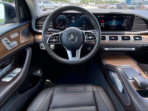 Used 2020 Mercedes-Benz GLE 350 4MATIC image 6
