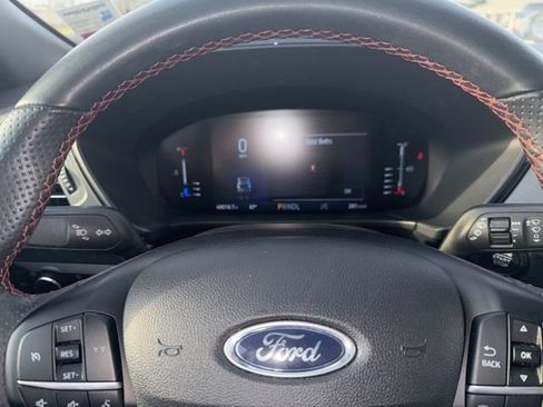 Used 2023 Ford Escape ST-Line image 34